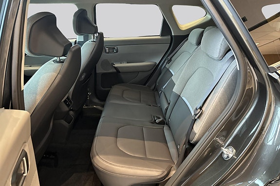 Kia Seltos 11 of 21