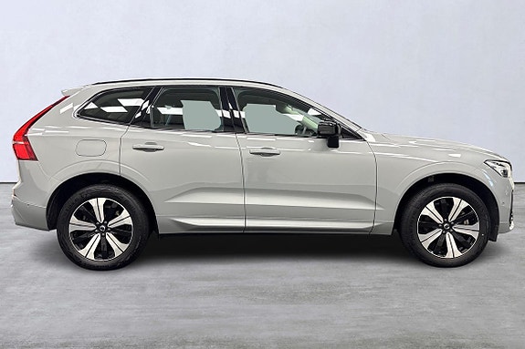 Volvo XC60 3 of 27