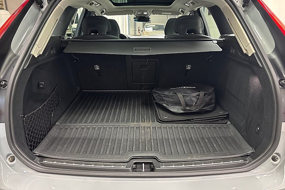 Volvo XC60 13 of 27