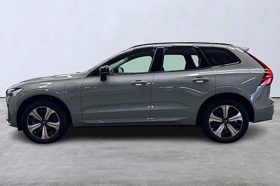 Volvo XC60 2 of 27