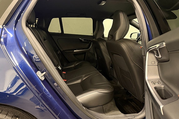 Volvo V60 27 of 30