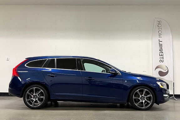 Volvo V60 4 of 30