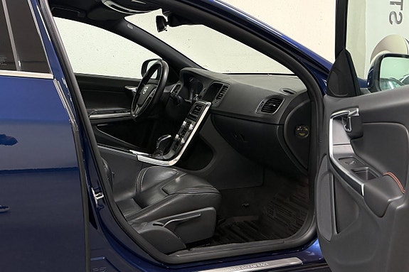 Volvo V60 25 of 30