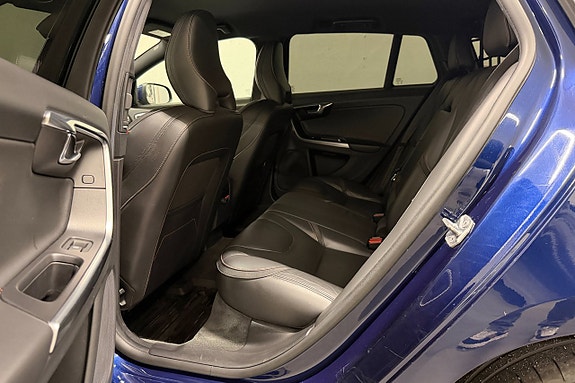 Volvo V60 8 of 30