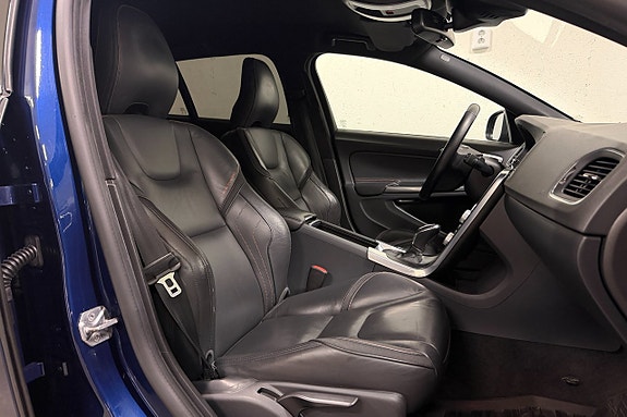 Volvo V60 26 of 30