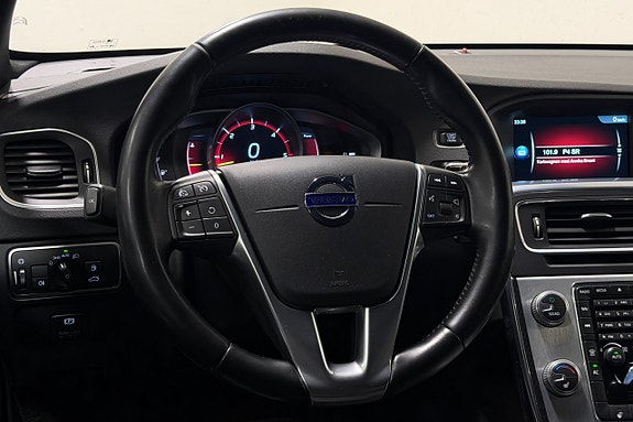 Volvo V60 10 of 30