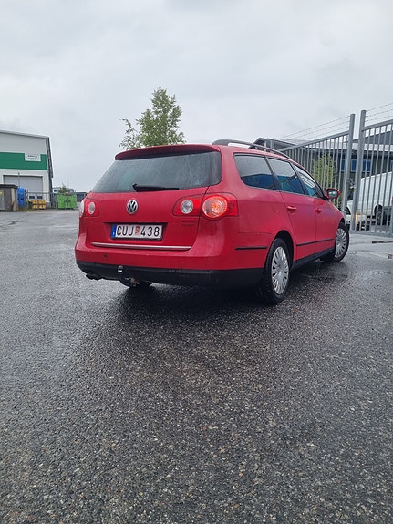 Volkswagen Passat 3 of 6
