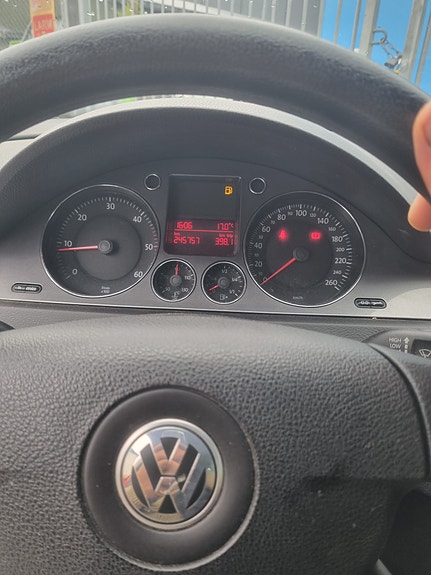 Volkswagen Passat 5 of 6