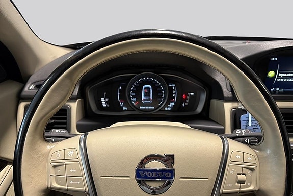 Volvo XC70 10 of 14