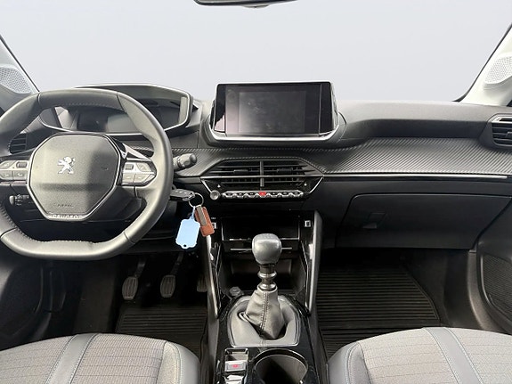 Peugeot 208 11 of 16