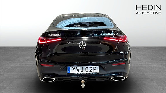 Mercedes-Benz GLC300 e 7 of 22