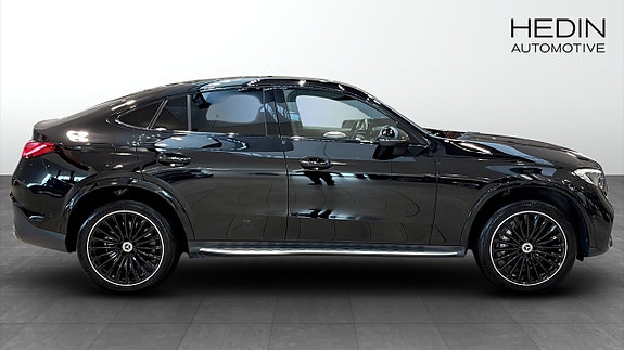 Mercedes-Benz GLC300 e 6 of 22