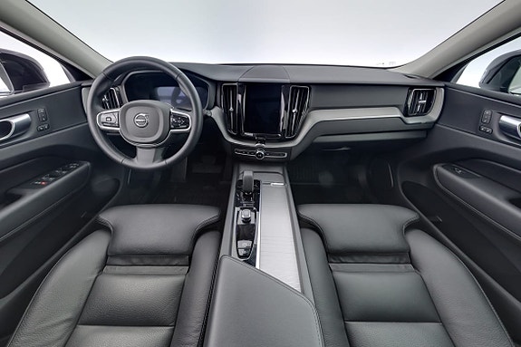 Volvo XC60 7 of 17