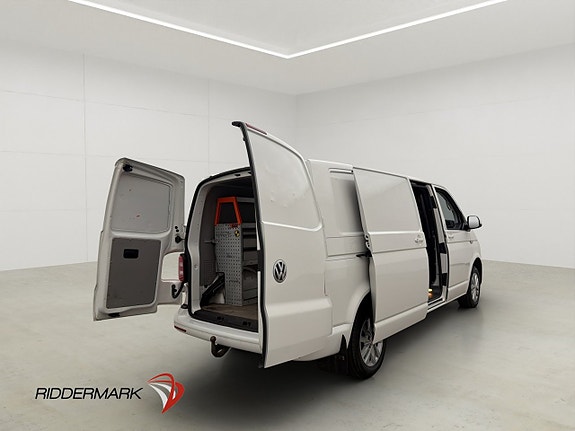 Volkswagen Transporter 12 of 29