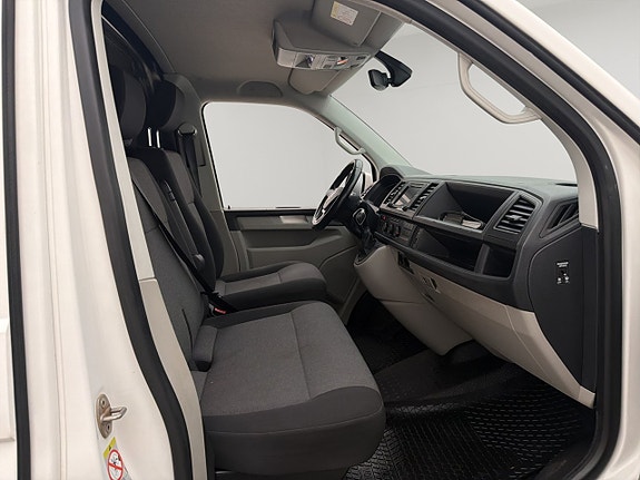 Volkswagen Transporter 24 of 29