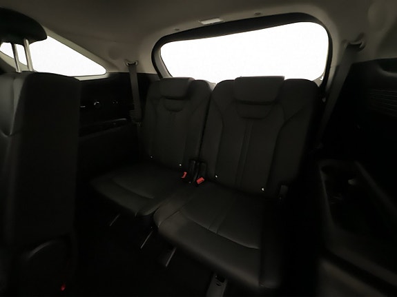 Kia Sorento 14 of 30