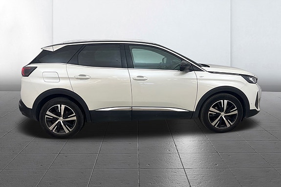 Peugeot 3008 4 of 10