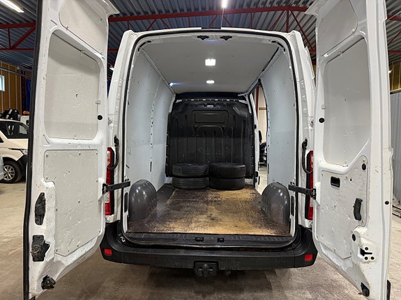 Renault Master 9 of 11