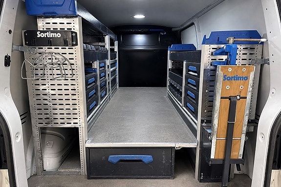 Volkswagen Transporter 8 of 12