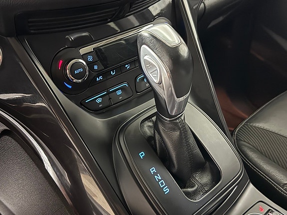 Ford Kuga 22 of 26