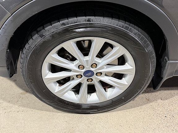 Ford Kuga 6 of 26