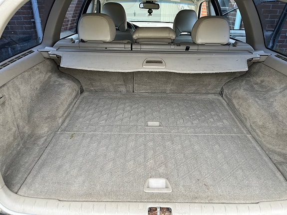 Volvo V70 6 of 7