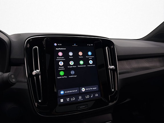 Volvo XC40 26 of 30