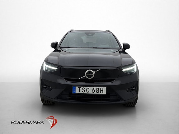 Volvo XC40 3 of 30