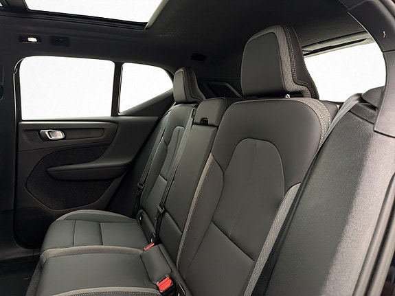 Volvo XC40 29 of 30