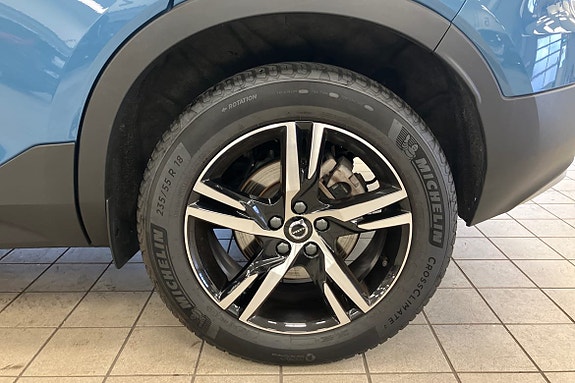 Volvo XC40 17 of 24