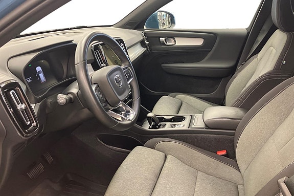Volvo XC40 14 of 24