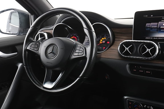 Mercedes-Benz X250 d 14 of 30