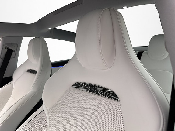 Tesla Model 3 12 of 30
