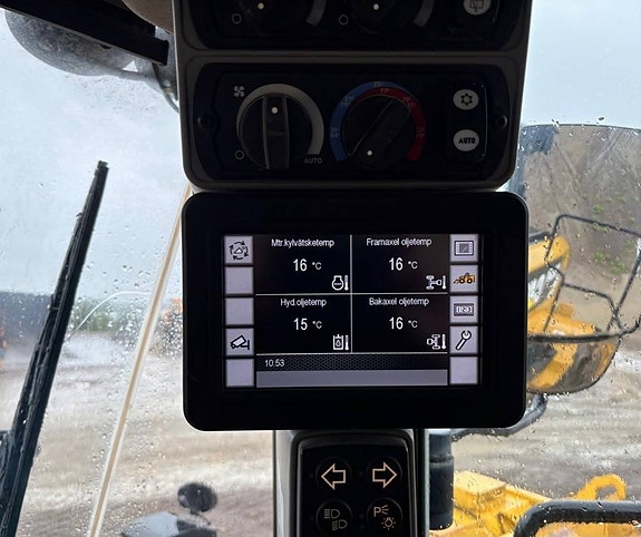 CAT 980 M 2 of 10