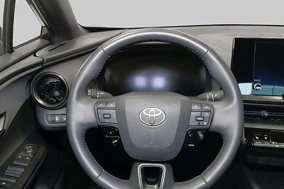 Toyota C-HR 10 of 11