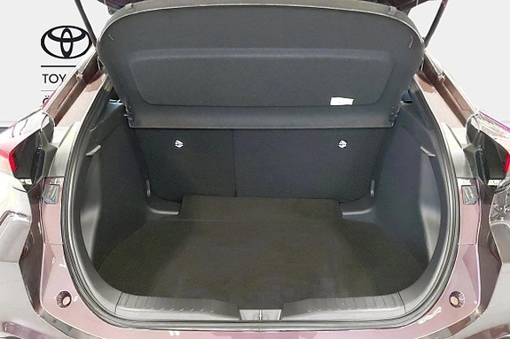 Toyota C-HR 11 of 11
