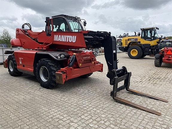 Manitou MRT2150P+ ST4 S2 5 of 10
