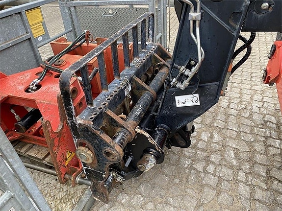 Manitou MT1840A ST3B 9 of 10