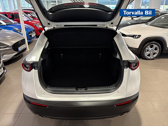 Mazda CX-30 14 of 16