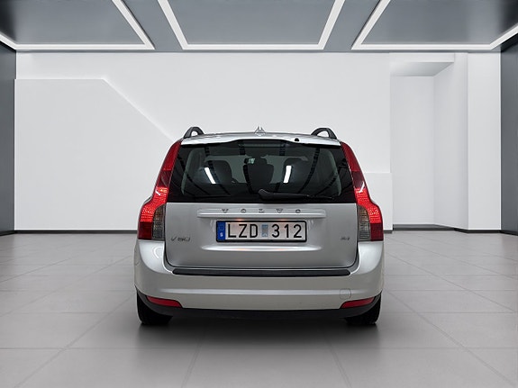 Volvo V50 7 of 16