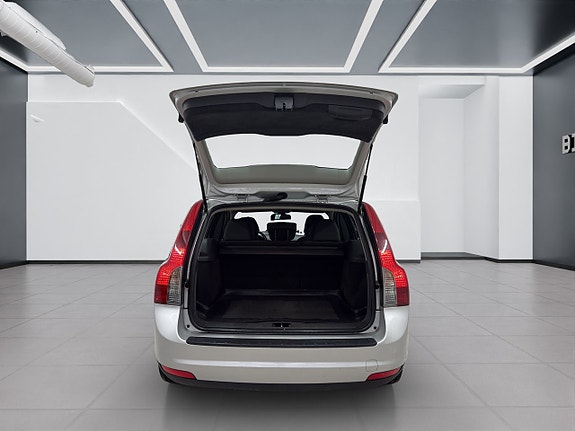 Volvo V50 15 of 16