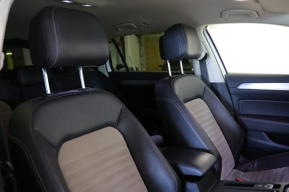 Volkswagen Passat 8 of 17