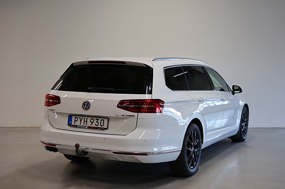 Volkswagen Passat 5 of 17
