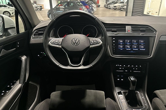 Volkswagen Tiguan 10 of 24