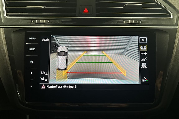 Volkswagen Tiguan 17 of 24