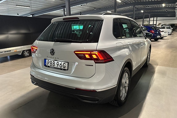 Volkswagen Tiguan 4 of 24