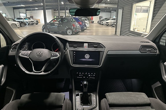 Volkswagen Tiguan 8 of 24