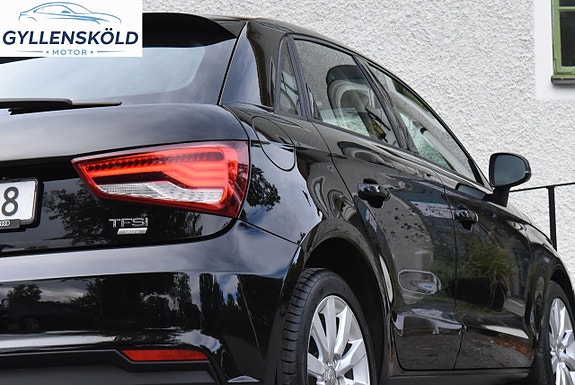 Audi A1 5 of 16
