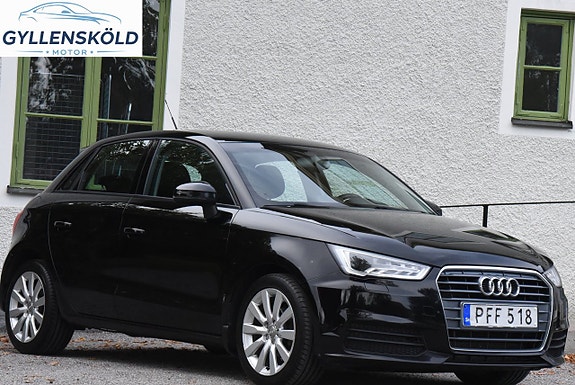 Audi A1 2 of 16