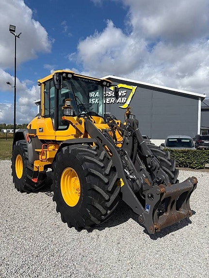 Volvo L 60 H 2 of 8